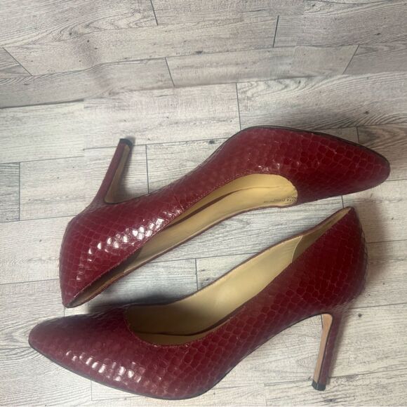 Cole Haan Burgundy snake print heels size 9b main image 2